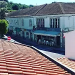 Largo Da Rainha, Estalagem