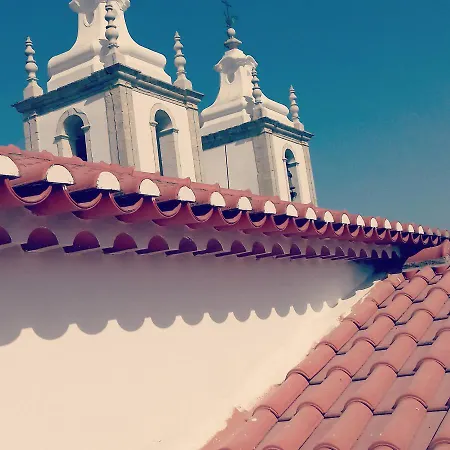 Largo Da Rainha, Penzion *