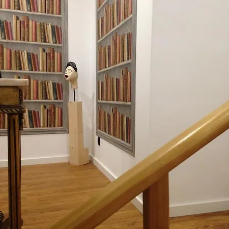 Largo Da Rainha, * Merciana