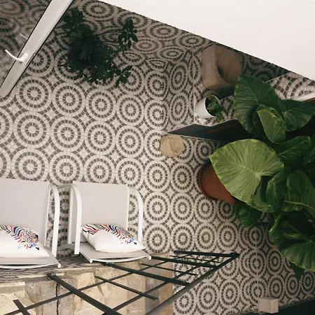 Penzion Largo Da Rainha, *