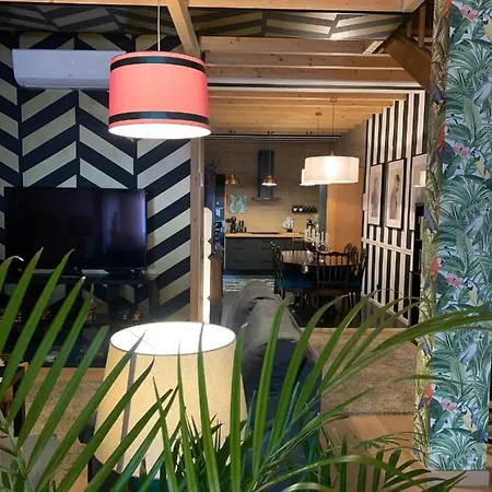 Πανδοχείο Largo Da Rainha, *