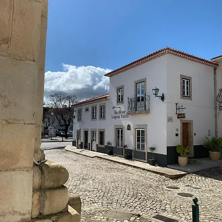 Han/Misafirhane Largo Da Rainha, Merciana