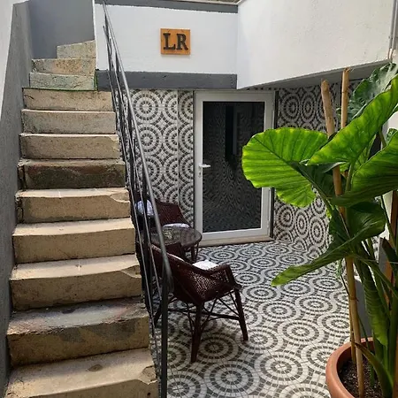 Largo Da Rainha, Merciana