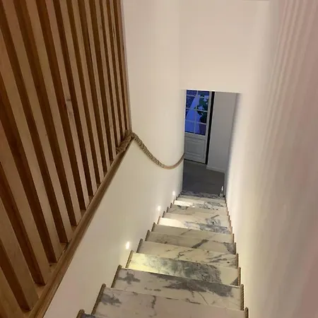 Πανδοχείο Largo Da Rainha, *