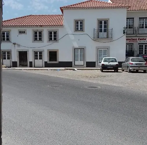 宾馆 Largo Da Rainha, Merciana