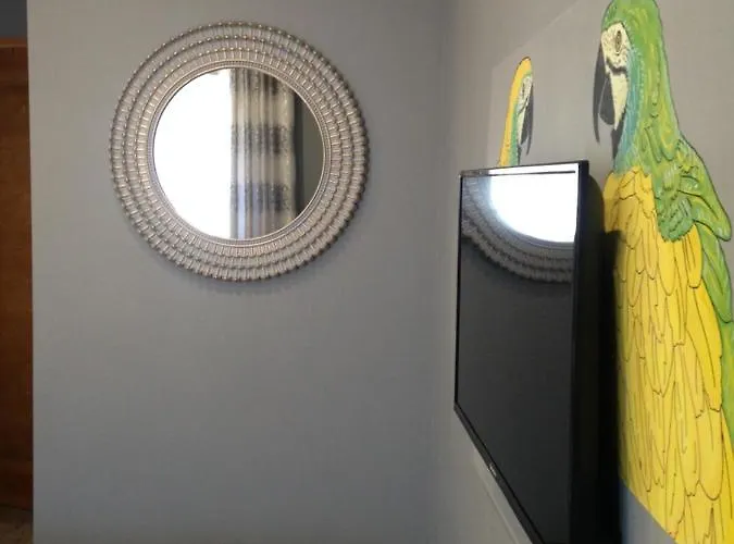 Largo Da Rainha, 宾馆