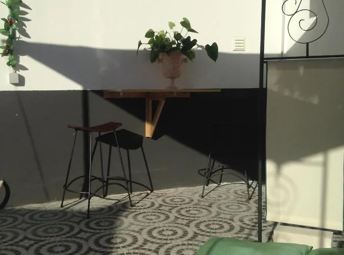 Largo Da Rainha, Merciana