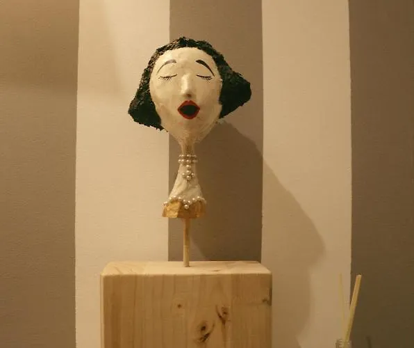 宾馆 Largo Da Rainha, Merciana