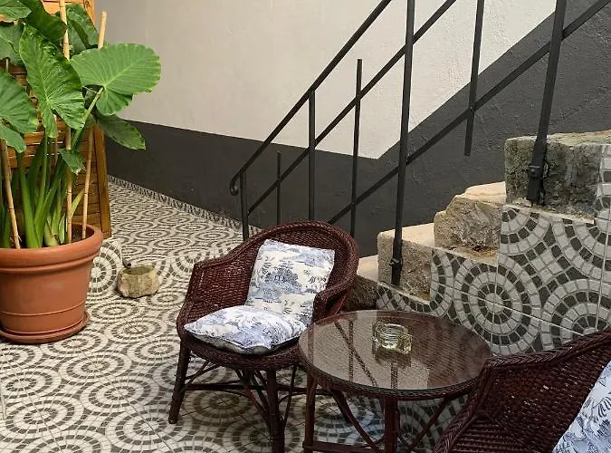 Largo Da Rainha, Zajazd Merciana