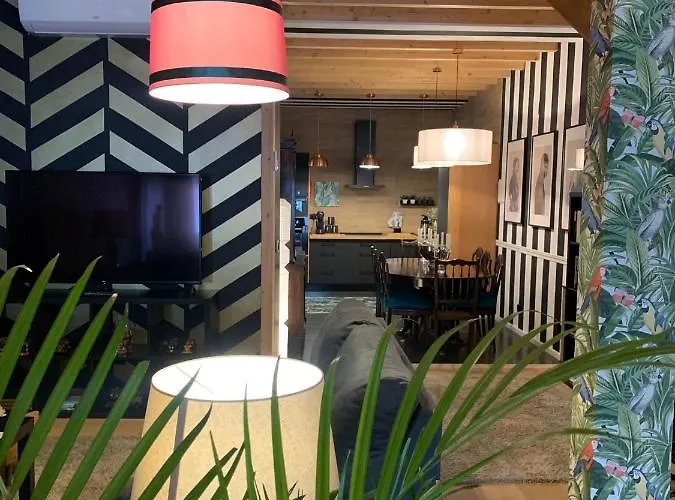 Zajazd Largo Da Rainha, *