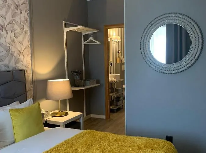 Largo Da Rainha, Kro