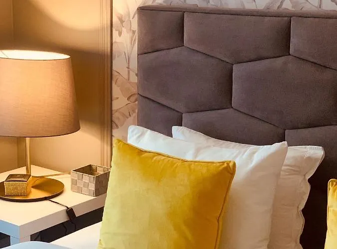 Kro Largo Da Rainha,